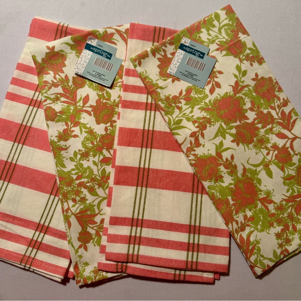 Floral and Striped Kitchen towels. Set of 4 towels.